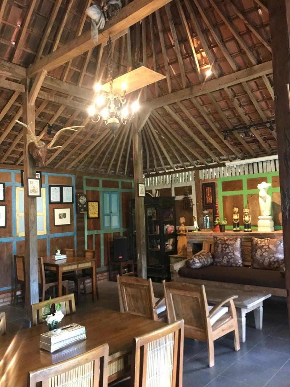 Pondok Kawinaya Singaraja  Exterior photo